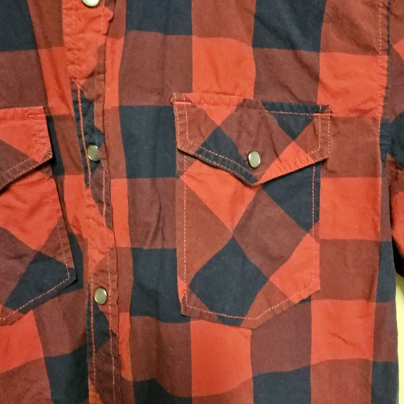 NEVADA Men's Red Plaid Shirt Short Sleeves Casual Shirts Size Large (42-44) - Picture 3 of 13